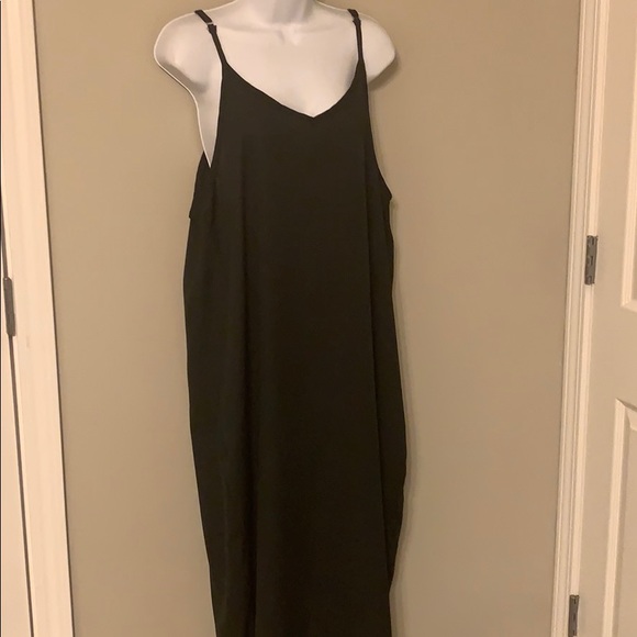 Dresses & Skirts - Long black sheer dress with pockets
